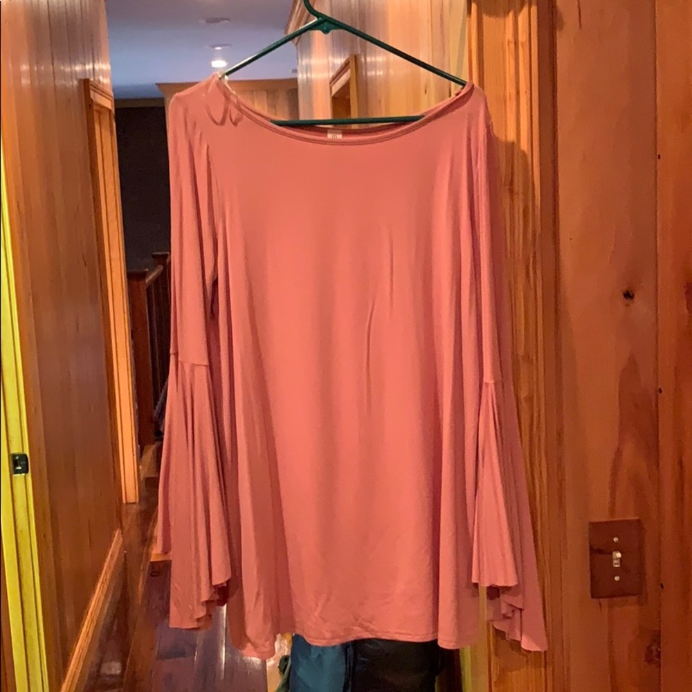 Long sleeve flare shirt